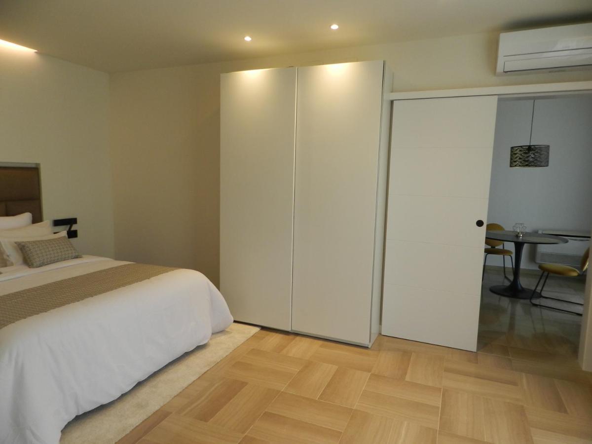 Hotel Manel Martorell Εξωτερικό φωτογραφία
