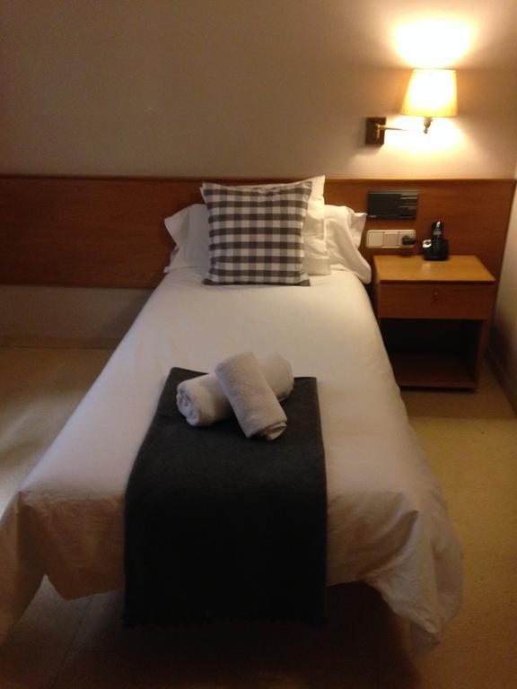 Hotel Manel Martorell Δωμάτιο φωτογραφία